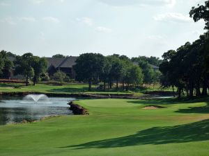 Oak Tree CC (East) 16th Approach